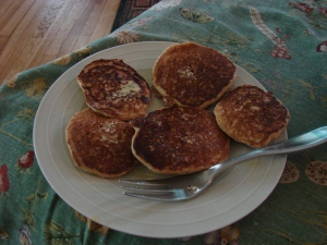 5 mini pancakes, 185 calories...with honey about 245.